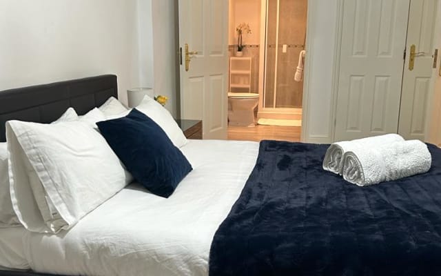 Beautiful ground floor apartment in Marylebone - central London