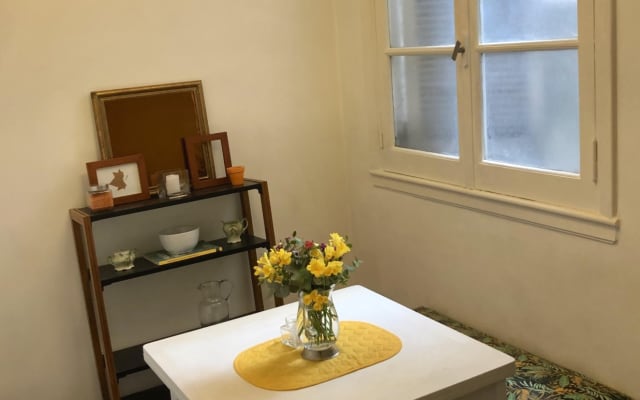 Carlos's listing on misterb&b - Intimate breakfasts/ dinning area