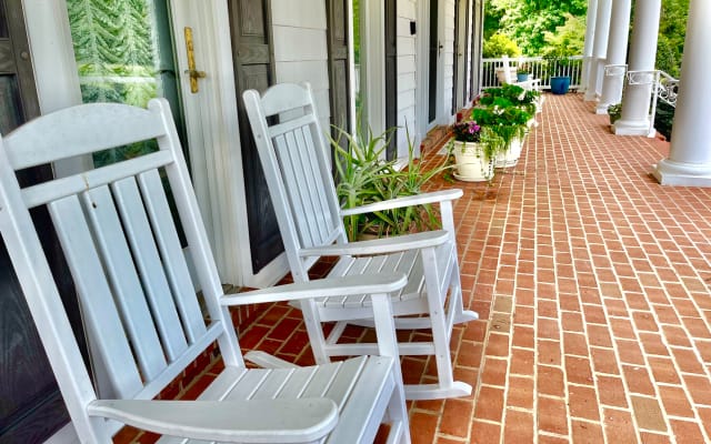Villa di fronte al lago di Culpeper Virginia su 21 acri