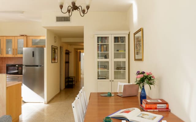 Gordon Seaside 4BDR apt in TLV