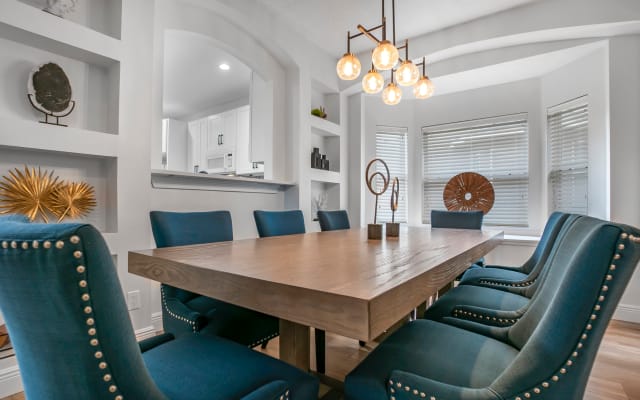Darren and gaetans Inserat auf misterb&b - Luxury dinning room