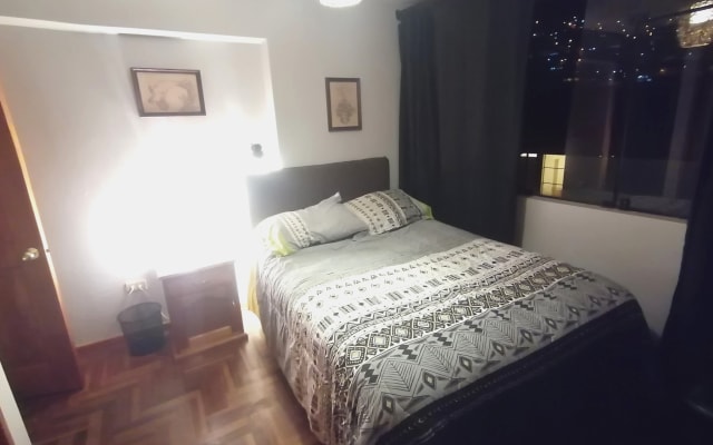 Genießen Sie ein gemütliches Zimmer nur wenige Minuten vom Zentrum...