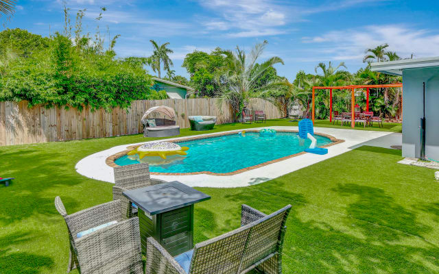 3BR 2BA Haus mit Pool in der Nähe von Nachtleben und Strand!