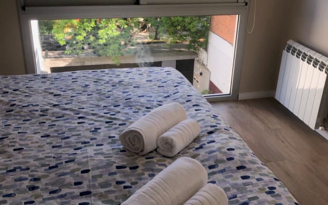 Annonce de Esteban sur misterb&b - Dormitorio Principal, se incluyen toallas y sábanas 