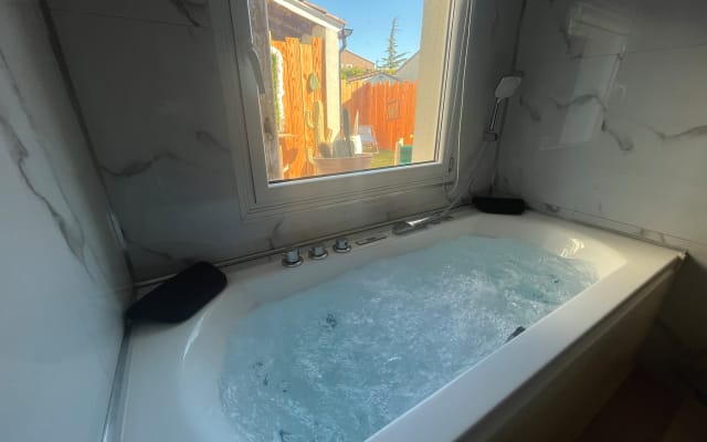 Quarto do Amor Suite balinesa e balneoterapia