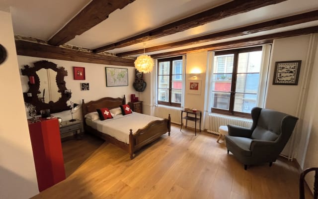Studio Suisse au cœur de Neuchâtel