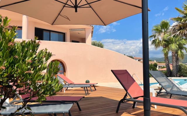 Villa Thamyris - Chambre APOLLON : goûtez aux charmes de la Corse !