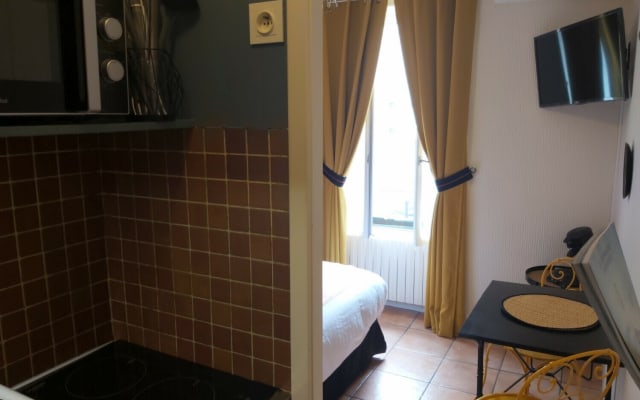 Bright and comfortable studio in the heart of Vichy ASIAN DREAMS 6