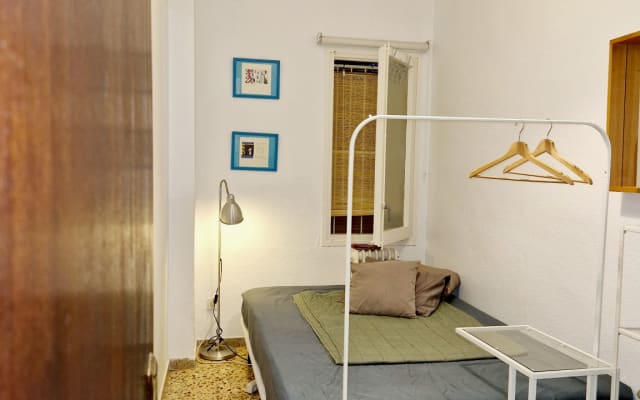 Comfortable and bright apartment in a commercial and cultural area, and more - Picture 4