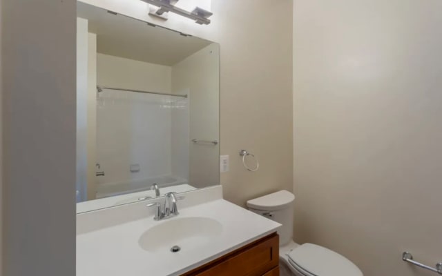 Beautiful apartment in the city south close to everything you need