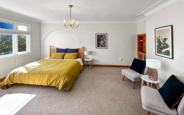Tui Escape - 4 Bedroom Downstairs Villa Birkenhead - Picture 3