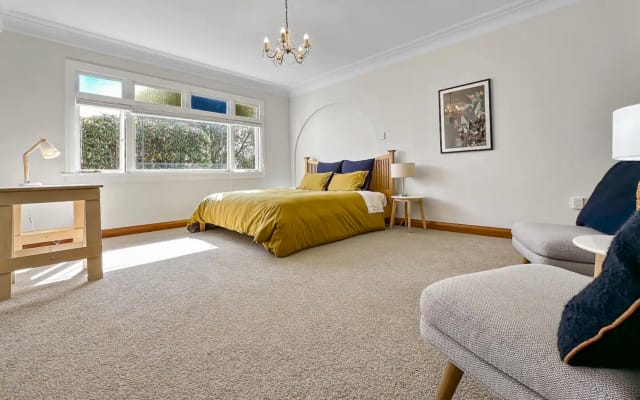Tui Escape - 4 Bedroom Downstairs Villa Birkenhead - Picture 4