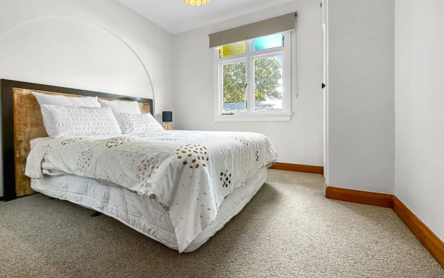 Tui Escape - 4 Bedroom Downstairs Villa Birkenhead - Picture 9