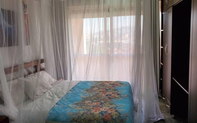 Beautiful appartment on the 5 th floor wt a view of e nothern by pass.