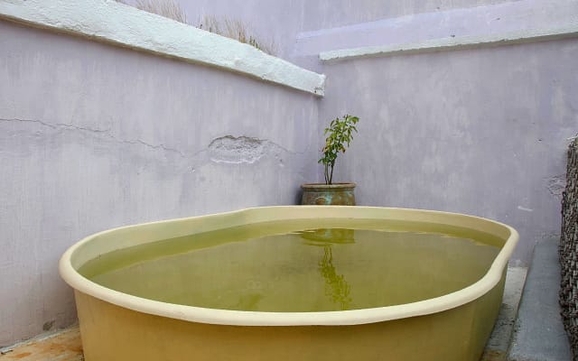 Quarto com terraço e vista fantástica. Parede de estilo japonês.