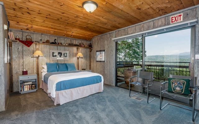 Abgelegene Yosemite-Hütte mit privatem Pool und Spa