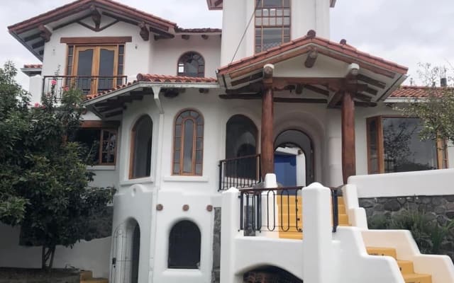 Beautiful house outside of Quito