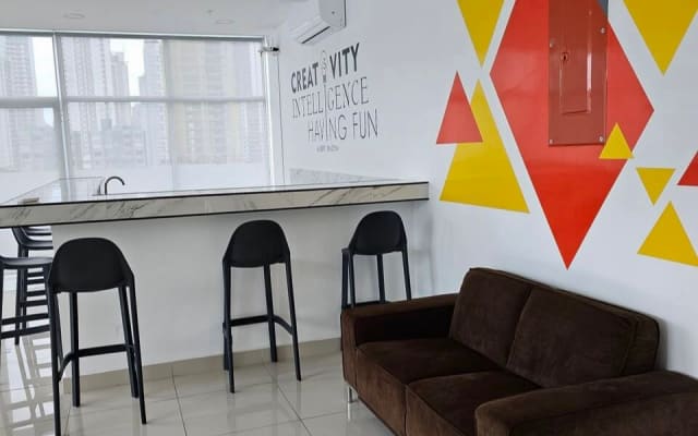 Apartamento estúdio bem localizado, totalmente equipado, num edifício novo.
 - cópia 01 - Foto 15
