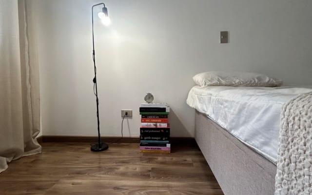 Room with bathroom in Batel