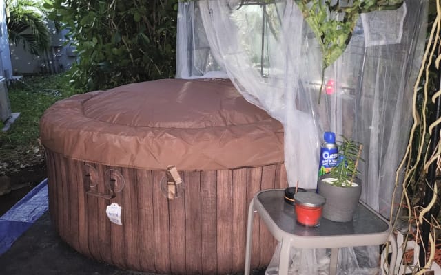 Chambre et salle de bain privées à proximité de l'aéroport MIA / Art & 