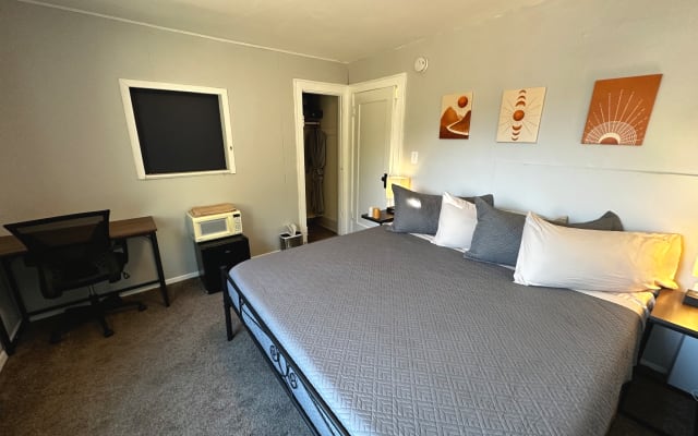 Gemütliches King-Zimmer mit Zugang zum ganzen Haus