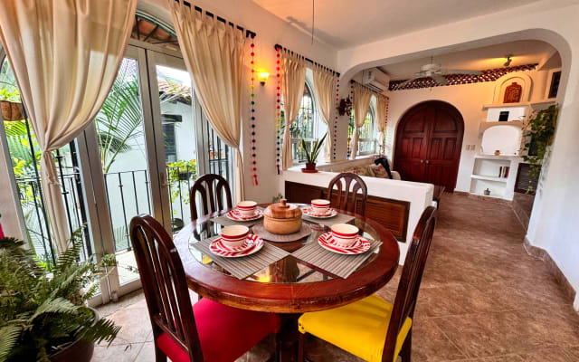 Villa Micelio Conchas Chinas 400mtrs vom Strand entfernt mit Meerblick