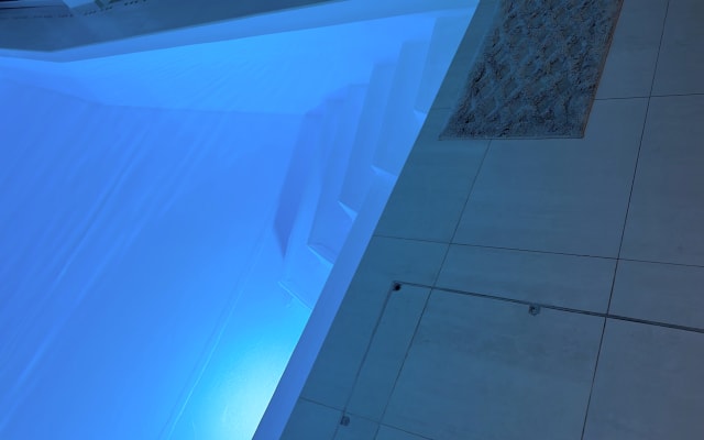 Discreet Extravagant Residency with Pool - Foto 9