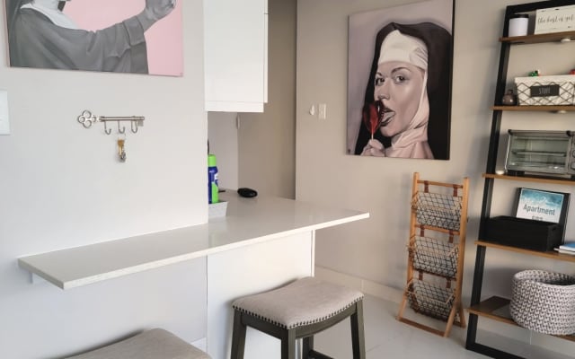 Carlos and Jeffs Inserat auf misterb&b - Breakfast/dinner "nook" 