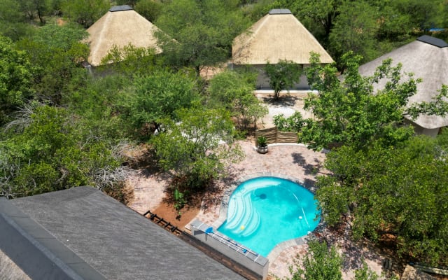Your own private chalet in the bush, your home away from home!