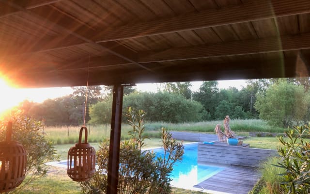 BARNHOUSE

Schönes Feriendomizil (2ha) mit Steinscheune aus dem 19...