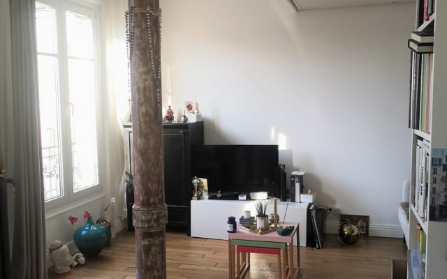LOFT PARISIEN ENTRE MONTMARTRE ET MARCHE AUX PUCES