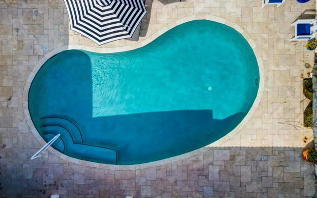 Wilton on the Water - 4-bed/2.5-bath w/ Heated Pool, Hot Tub & Dock