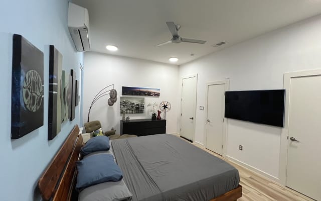 Spacious room with all amenities
