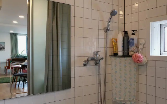 Annonce de Willie sur misterb&b - 넓은 샤워공간 / Spacious Shower 1