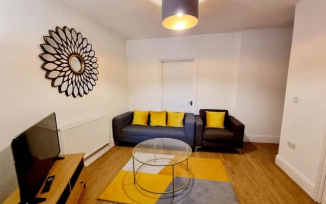 Mile End- Apartamento de 2 dormitorios, capacidad para 3 personas, a 3 
