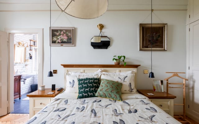Premium-Schlafzimmer mit eigenem Bad, entworfen von Victoria Design - Foto 4