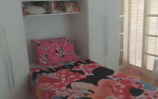 Bella casa di famiglia a 40 minuti da San Paolo, si parla inglese.