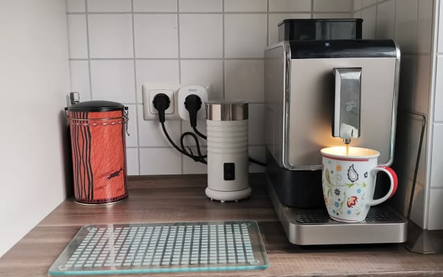 Holgers Inserat auf misterb&b - Hier kannst du dir zu jeder Zeit einen Kaffee machen. 