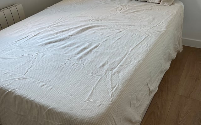 Zimmer in einer Außenwohnung mit eigenem Bad
