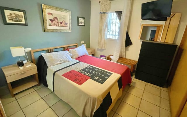 Chambre double, villa naturiste