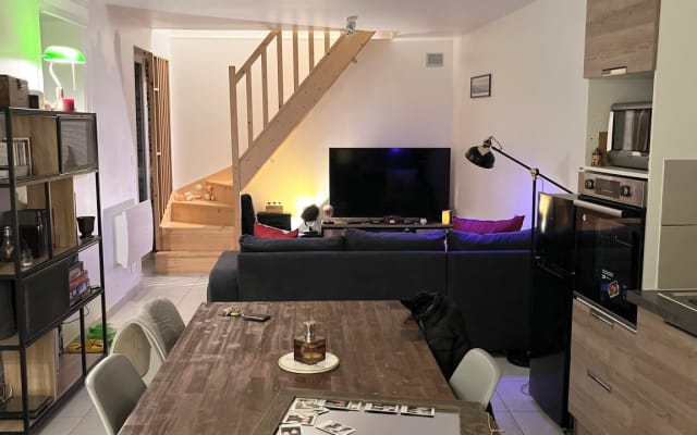 Village apartment with terrace near the D-Day landing beaches