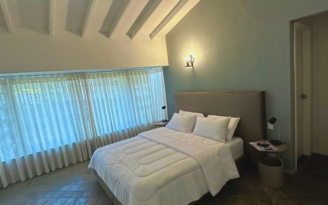La Casa de las Rejas Verdes.