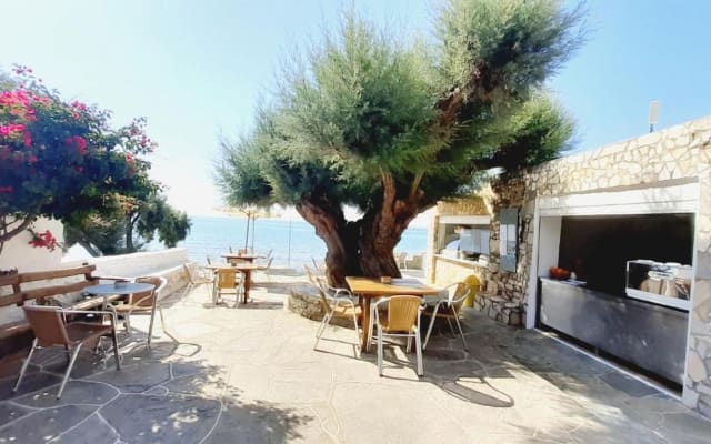 Lodge Narlis - Erato Room - Next to the beach with sea view - Picture 9