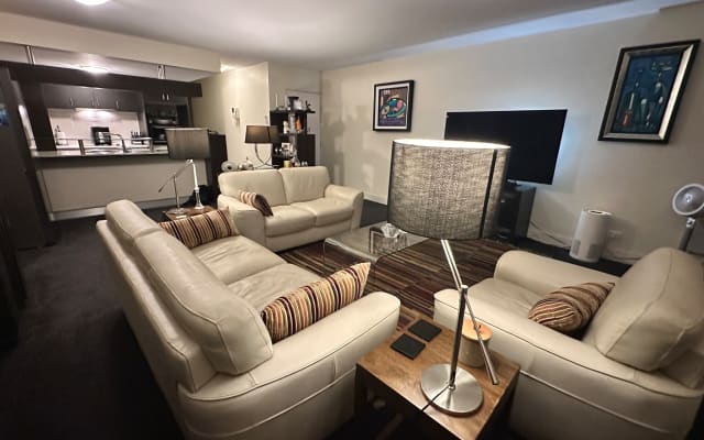 Live like a local in Yarraville - Picture 2