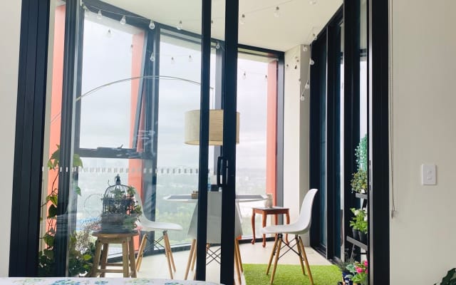 Homely city view room