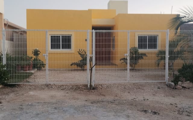 Beautiful house three blocks from the sea, between Chelem and Chuburna
