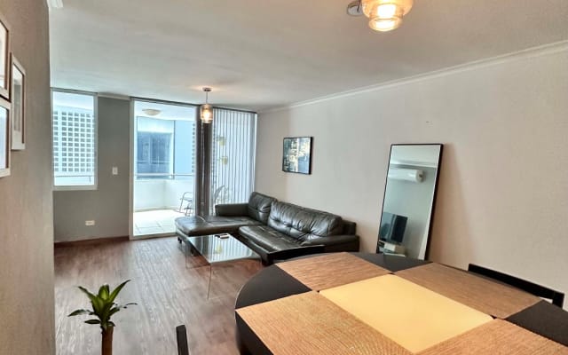 Apartamento inteiro / Excelente localização!