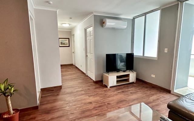 Apartamento inteiro / Excelente localização!