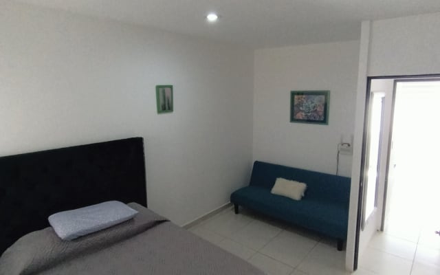 beautiful and comfortable apartment, in private area. - Picture 12