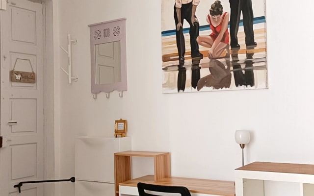 La Petite - at Matthew's house - Picture 6